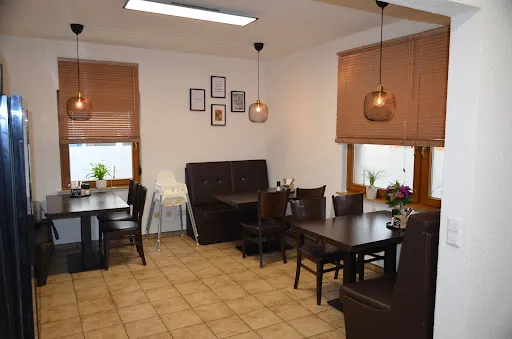 Emoz Kebab Station