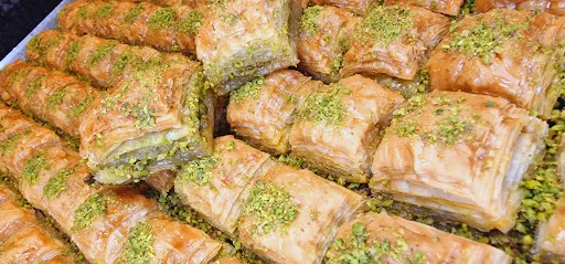 EMEK EKMEK Turkische bäckerei und Cafetaria 2018