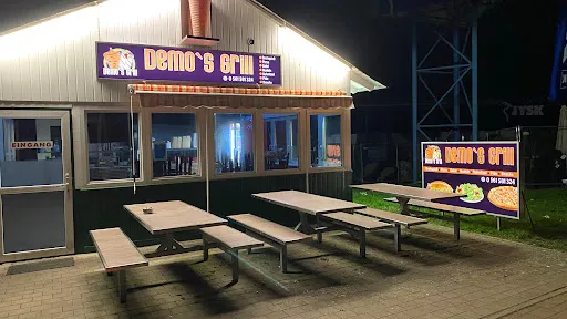 Demo's Grill