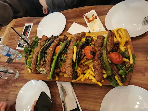 Lezzet-i Mangal