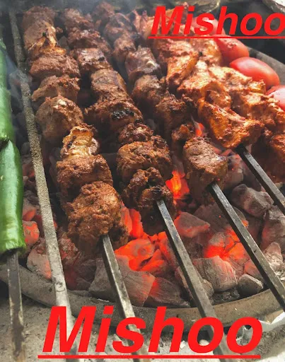 Mishoo. BBQ & Broodjes