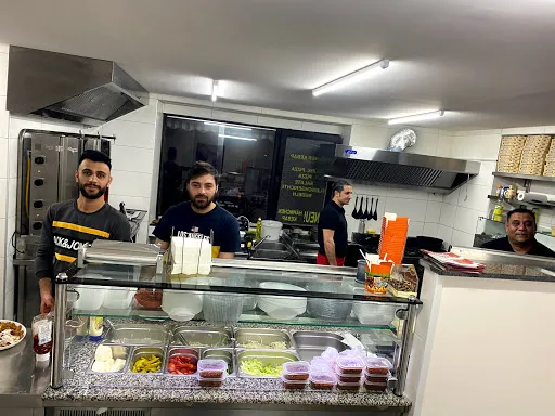 Izmir Döner Pizzeria Lieferdienst Restaurant Bous
