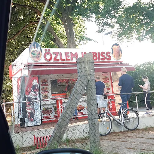 Özlem Imbiss