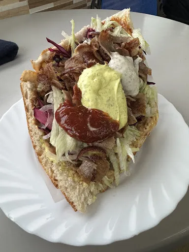 Türkische Döner Kebab Riviera