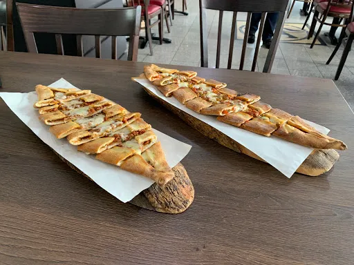 Tuna Kebaphaus & Pizzeria