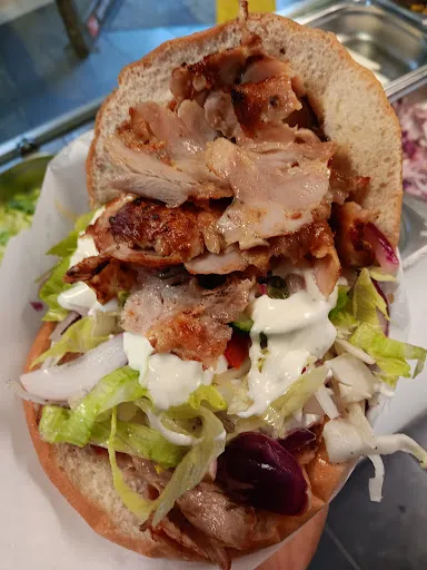 Hayat Pizza Kebab Haus