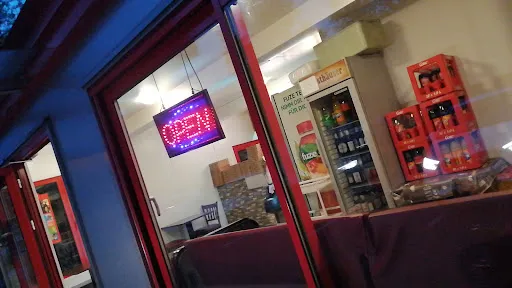 Treffpunkt Döner + Pizza