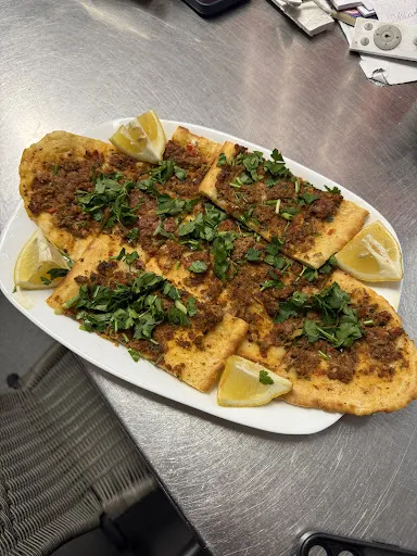 Ahoglu Döner & Hähnchengrill Pizza Haus