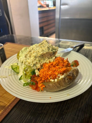 Kartoffelkönig (vegan Döner und Kumpir)
