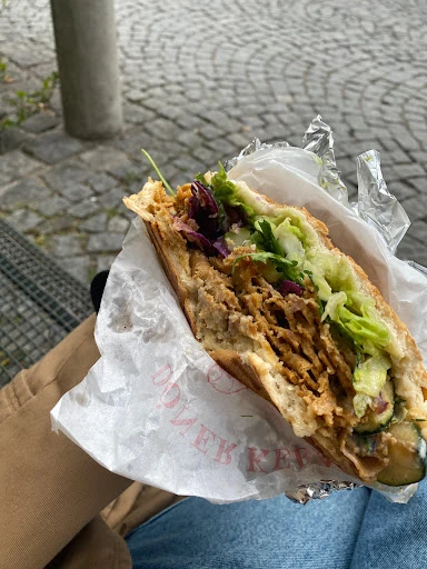 Kartoffelkönig (vegan Döner und Kumpir)