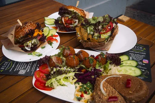 NICE - the healthy kebab eatery