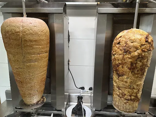 Can's Berliner Döner Am sommerwald