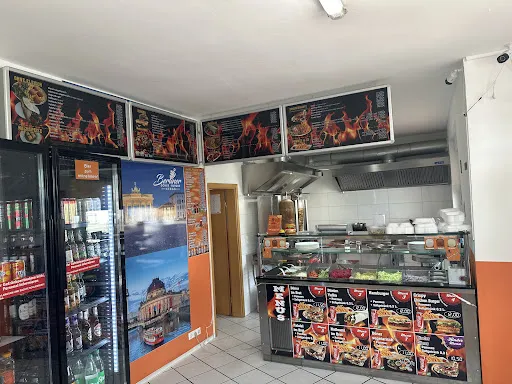 Can's Berliner Döner Am sommerwald