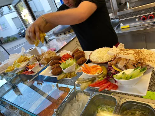 Popeye - Sandwich & More