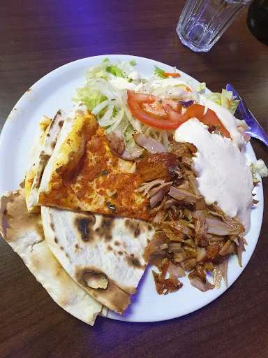 Deza Pizza & Kebab Haus