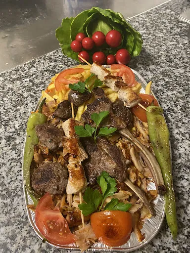 Roxsana Grill & Pizzeria