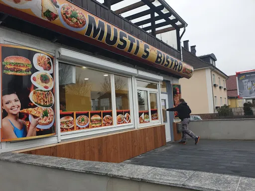 Musti's Bistro