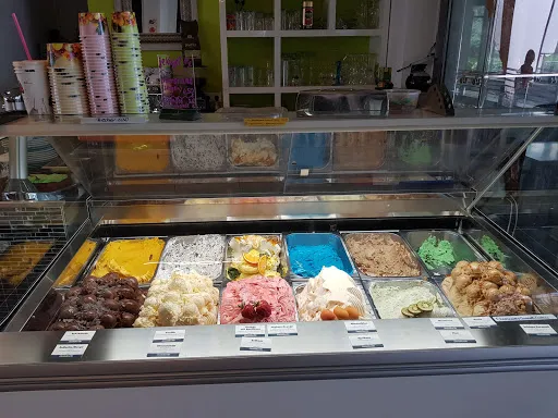 Anatolien Bistro mit Eiskaffee