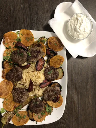 Lezzet - Kebabhaus Pizzeria